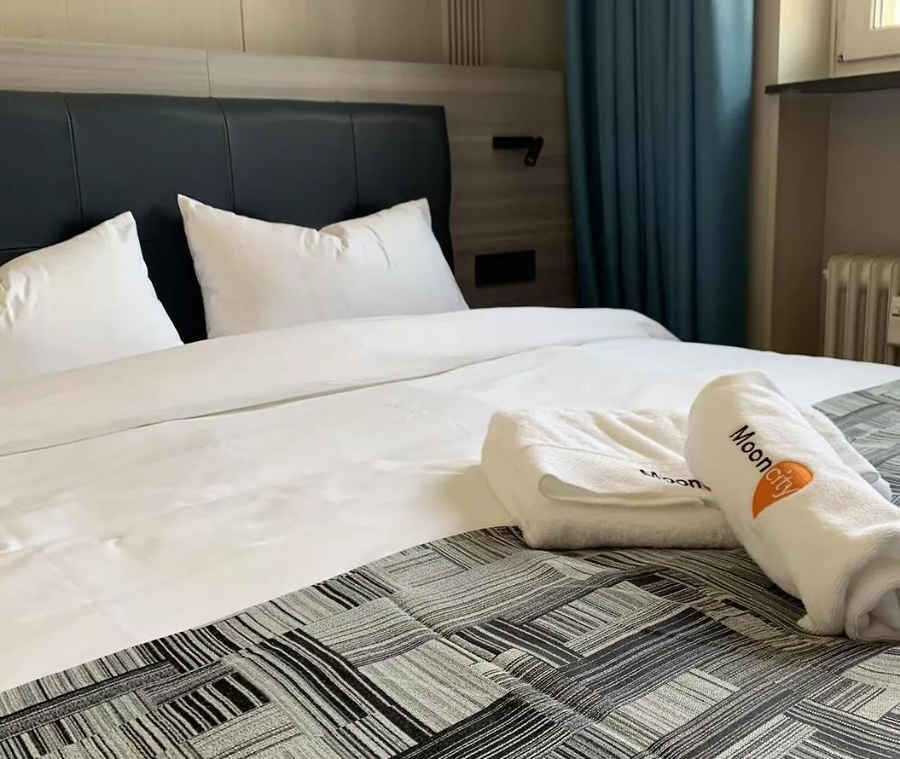 Mooncity Hotel & Boardinghouse Frankfurt am Main