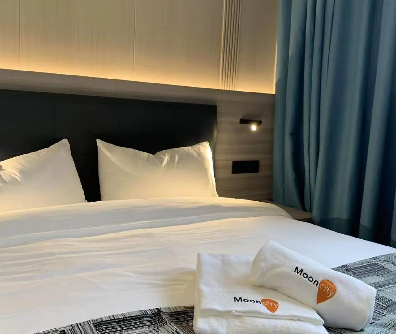 Mooncity Hotel & Boardinghouse Frankfurt nad Menem